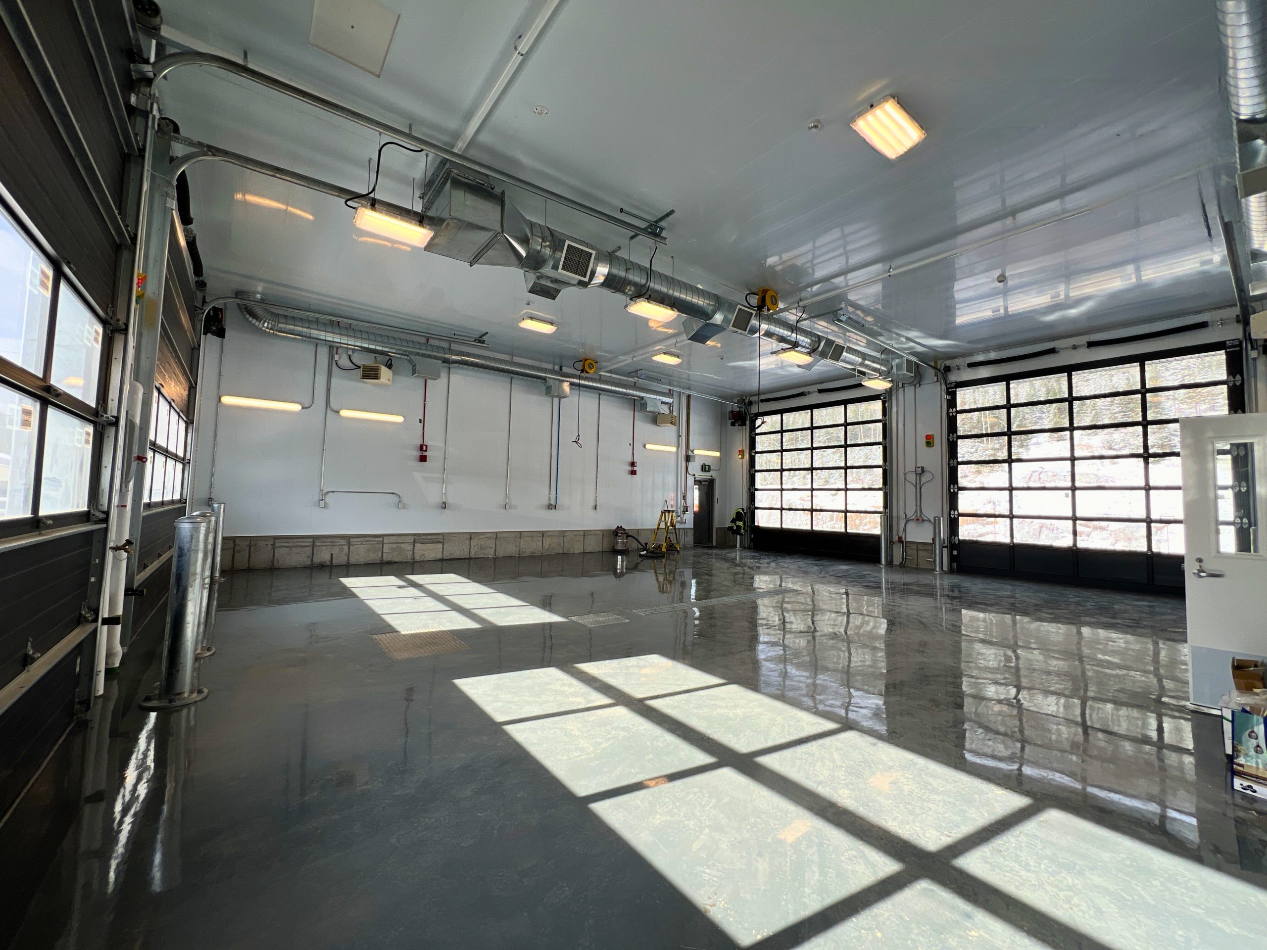 Construction bâtiment de la CTAQ Réserve faunique des Laurentides | Québec Interprojet Construction | Entrepreneur général en génie civil et bâtiment au Québec